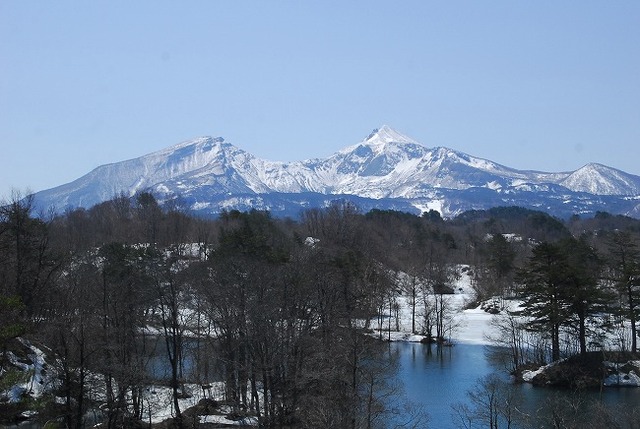 タイトル　中瀬沼と磐梯山