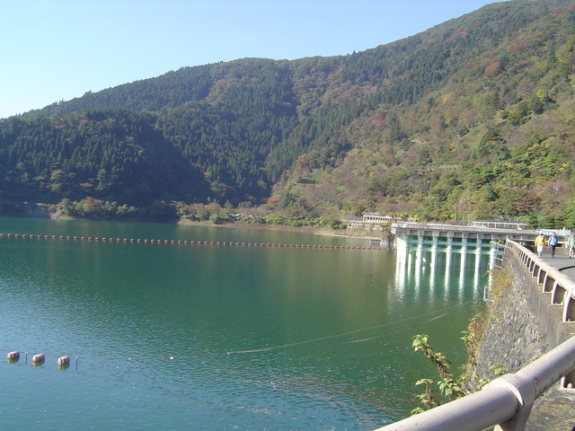 タイトル　奥多摩湖