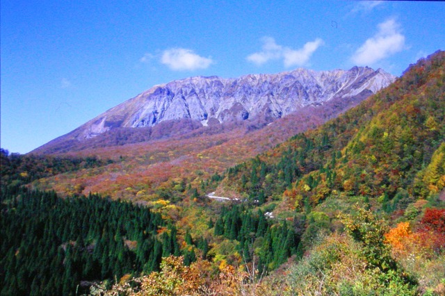 タイトル　鍵掛峠から大山