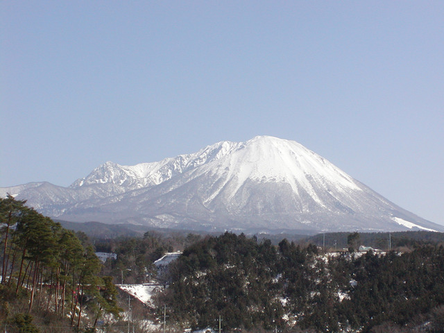 タイトル　淀江どんぐり村からの大山