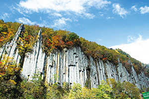photo  of Columnar joints (Tennin Gorge)