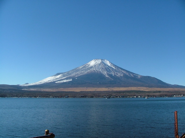 タイトル　山中湖からの富士山