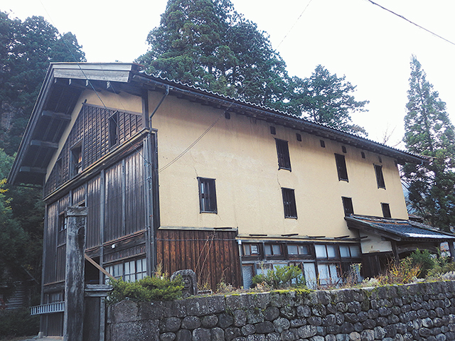 白峰重要伝統的建造物群保存地区の写真