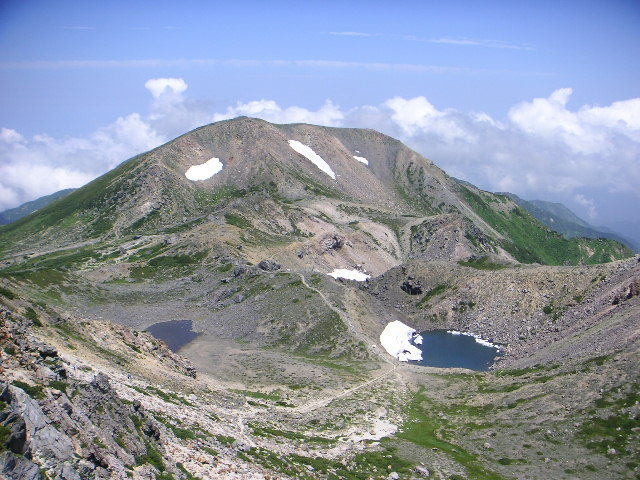 タイトル　白山山頂　大汝峰と紺屋ヶ池と油ヶ池