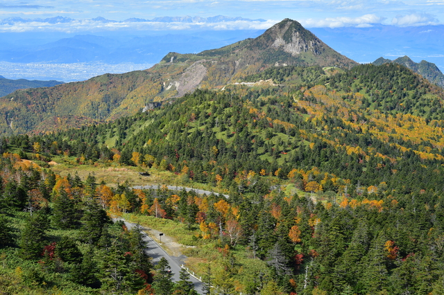 タイトル　紅葉の笠ヶ岳