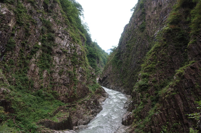 タイトル　日本三大峡谷