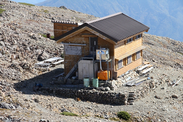 タイトル　赤石岳避難小屋