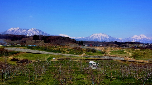 タイトル　北信五岳