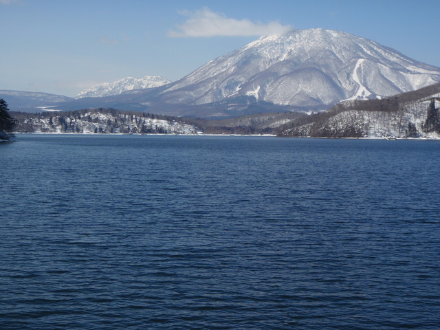 タイトル　野尻湖から黒姫山