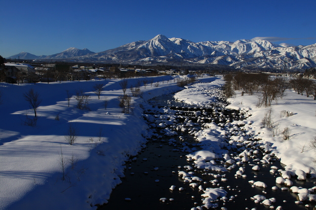 タイトル　｢豪雪の晴れ間｣