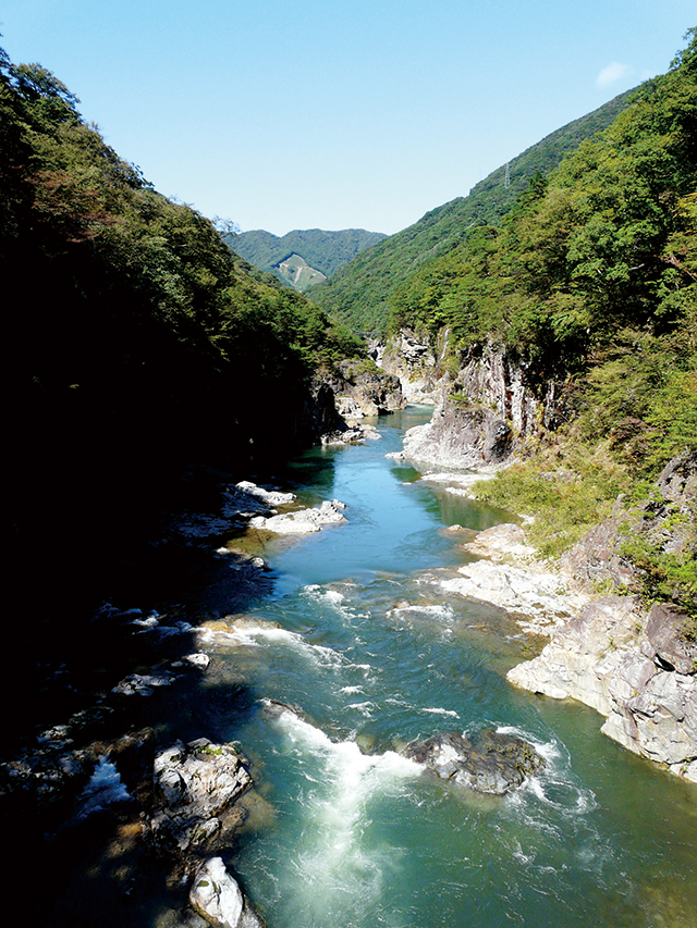 photo of Kinugawa River valley