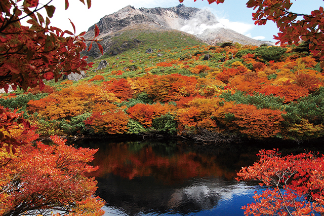 那須岳（茶臼岳、三本槍岳、朝日岳など）の写真