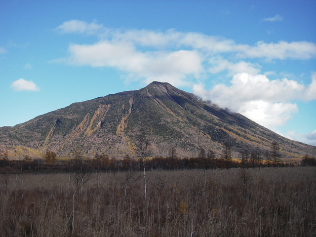 タイトル　戦場ヶ原から見た男体山-3