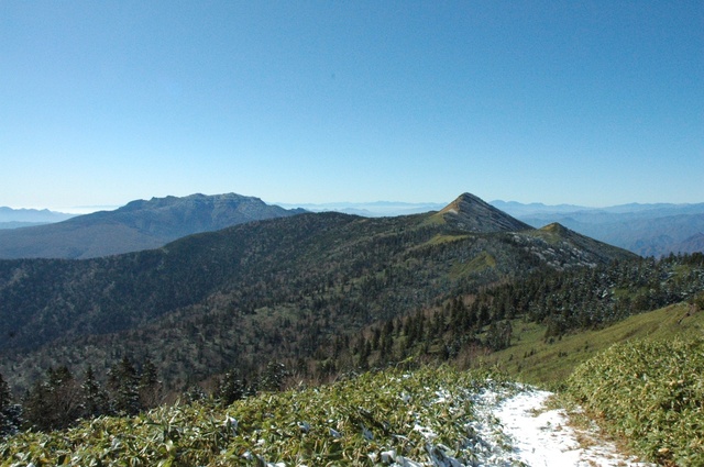 タイトル　笠ヶ岳と上州武尊山