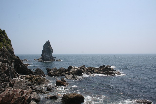 タイトル　上立神岩（沼島）