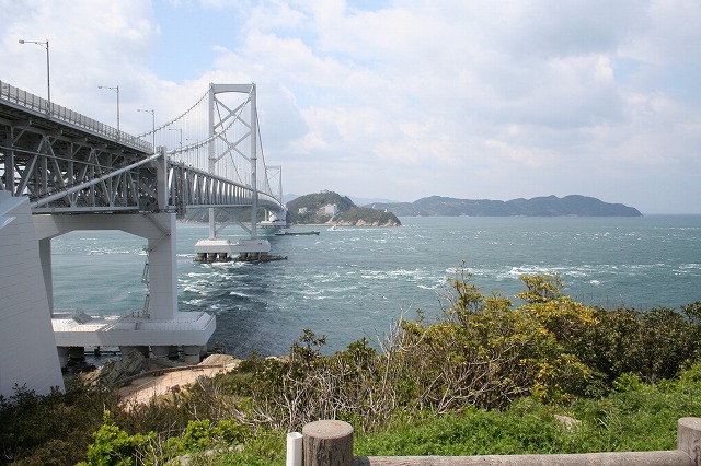 タイトル　鳴門海峡