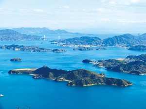 竜王山から望む芸予諸島（広島県三原市）の写真