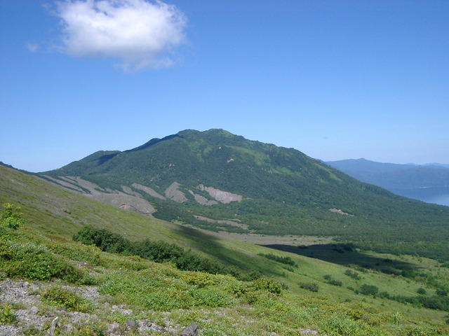 タイトル　樽前山8合目から風不死岳