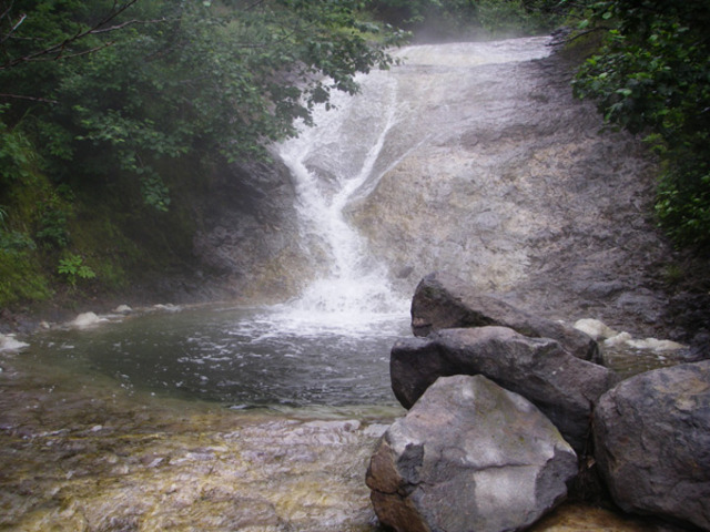 タイトル　カムイワッカ湯の滝（一の滝）