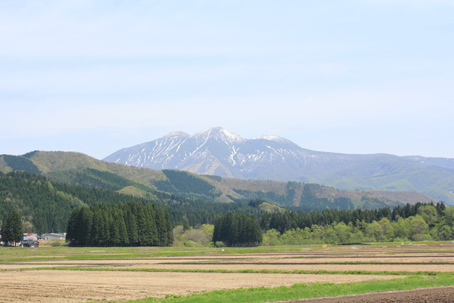 タイトル　岩手山_5月