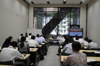 会場全体の様子