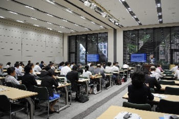 会場全体の様子