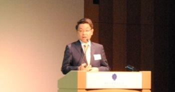 講演(3):足立 氏