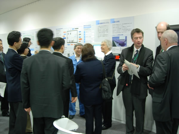 写真：会合の様子