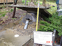 新潟中越大震災によって浮き上がった浄化槽