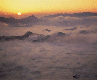 多島海の海霧の画像