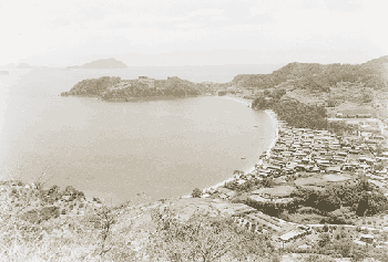 昭和30年代の弓削島の浜都湾(竹林写真館提供)
