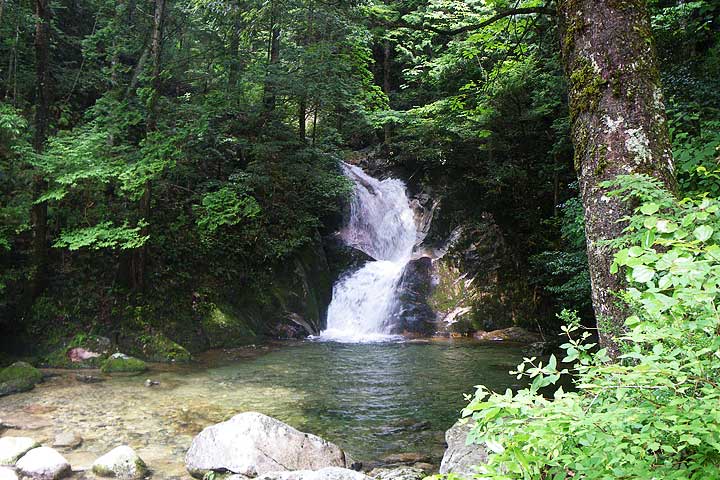 寂地川写真